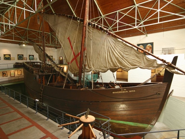 Dias_museum_caravel