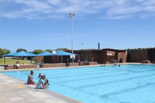 Eastridge_Swimming_Pool