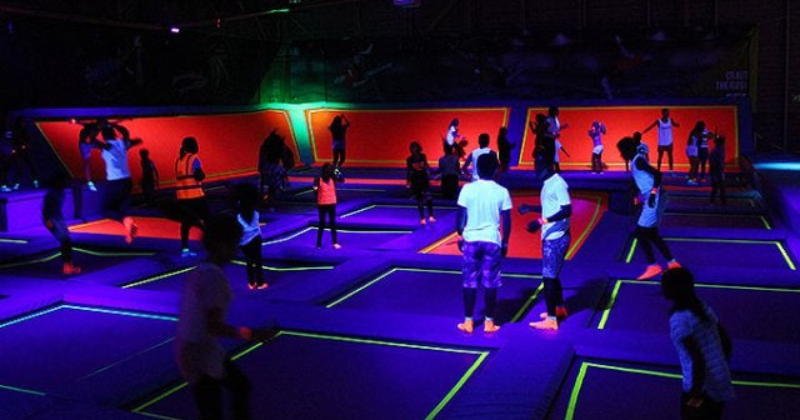 Rush_Trampoline_Park_boys