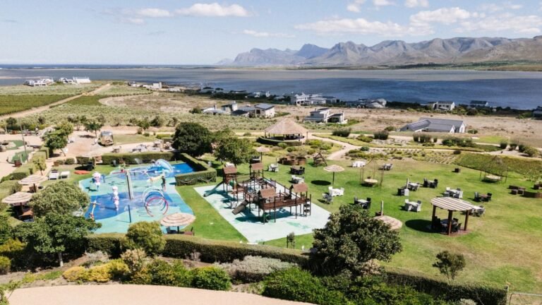 Main_Benguela_Cove